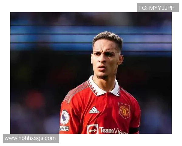 巴西足球球星安东尼巧妙护球技艺分析与突破对抗策略探讨